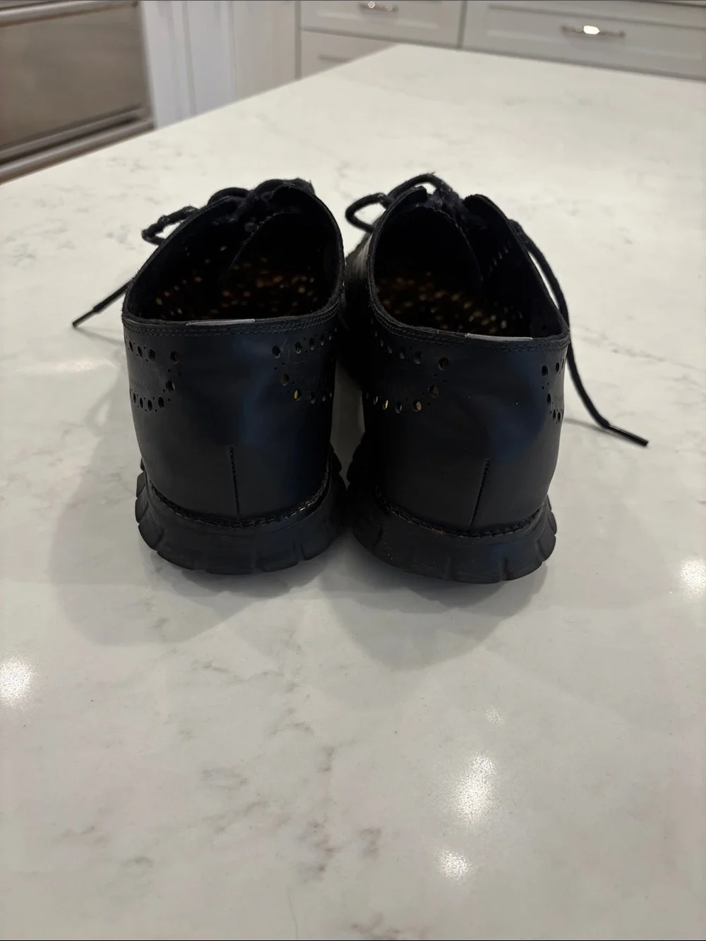 Men's Cole Haan Perforated Wingtip Dress Shoes | size 9M